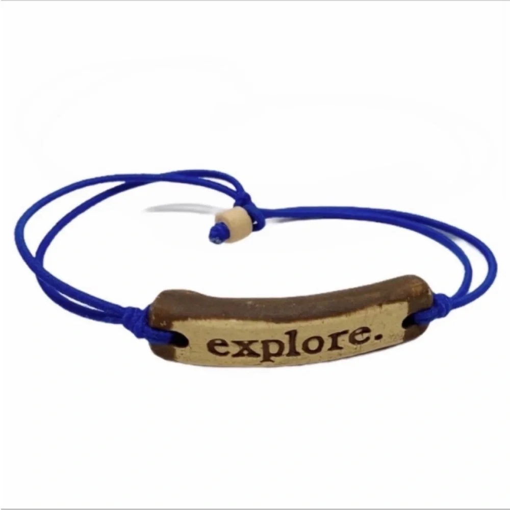 MUD LOVE Explore inspirational adjustable bracelet